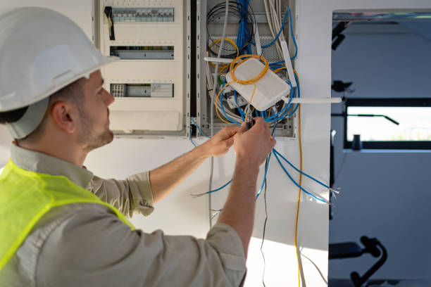 Best Affordable Emergency Electrician  in Franklinton, LA